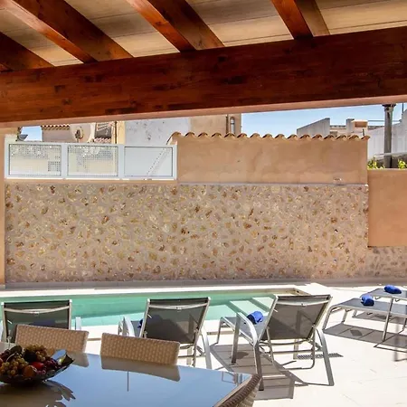 Holiday home Superb House 200m From The Center Of By Renthousing