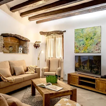 Holiday home Superb House 200m From The Center Of By Renthousing
