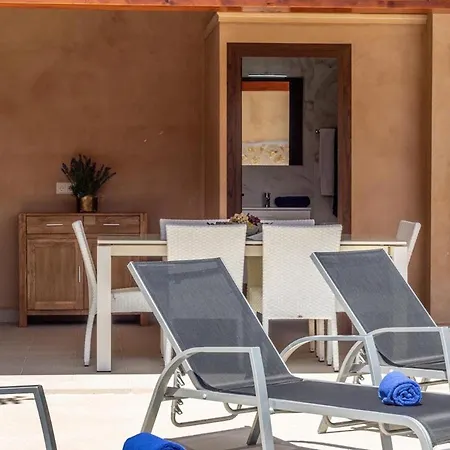 Superb House 200m From The Center Of By Renthousing * Pollenca